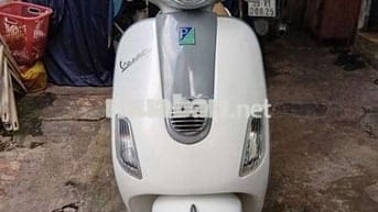 Cần bán xe vespa zin chưa mở đầu