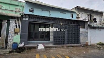 Bán nhà mặt tiền  Đông Thạnh 1-4 , Xã Đông Thạnh,sửa mới 99%