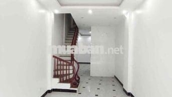 Hơn 6 tỷ có nhà mới thang máy Thượng Phúc-Mặt ngõ oto tránh-42m*5T;4N
