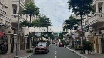 Cho thuê nhà Cityland, có thang máy giá 38tr