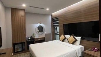 KHÁCH SẠN QUẬN HAI BÀ - 130m2 - ĐÀ ĐIỂU ĐẺ TRỨNG RỒNG - 20P luôn full 