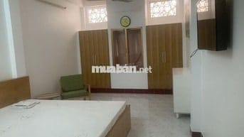 P. mới sạch thoáng có cửa sổ, full nội thất ngay tr. tâm giáp Q1&3,10