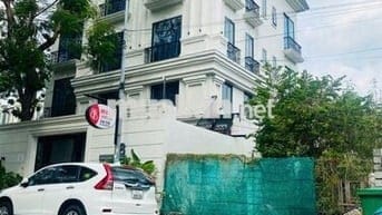 Bán nhà MT nguyễn trãi p2,q5. Kinh đô thời trang