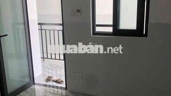 Nhà mới xây ,phòng có máy lạnh full nội thất