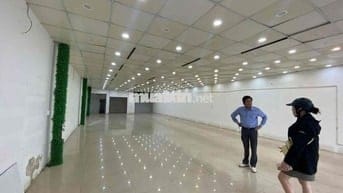 CHO THUÊ NHÀ 2 TẦNG MẶT TIỀN NGUYỄN HỮU THỌ 250M KINH DOANH