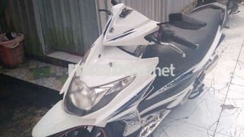 Hayate fi máy thái cưc êm tiêt kiêm xăng