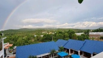 Resort 2,100m2 đất 3MT, View sân bay Phú Quốc và View biển, P Quốc