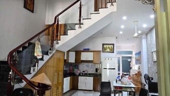 Bán nhà mặt tiền đường số 45,P Tân Quy,Quận 7 DT 4.1x20m