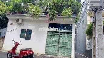 BÁN GẤP ĐẤT THIÊN LỘC TẶNG NHÀ CẤP 4 SẴN Ở
