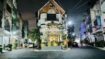 Cho thuê nguyên căn Villa Tân cổ điển, gần mặt tiền Quang Trung p10 GV