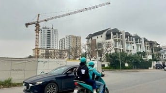 Đất mặt phố Tư Đình, Lô góc, Sát dự án cầu Trần Hưng Đạo dt 90m2 -15.x