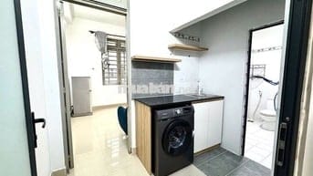 [PASS PHÒNG] Cửa sổ lớn/tách bếp đối diện cv Lê Thị Riêng,CMT8