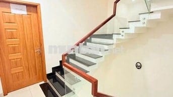 BÁN NHÀ Đ. TRƯỜNG CHINH 4X23.5, 4 TẦNG, 4PN, 5WC, SÂN THƯỢNG TRƯỚC SAU