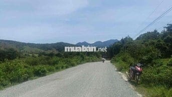 lô đất mặt tiền đường liên xã 40m tới , đường 8m