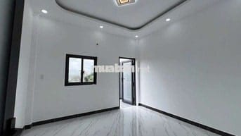 Chính cần xoay tiền gấp bán nhà mới xây