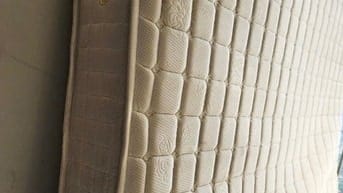 Đệm lò xo Hanvico sạch sẽ như hình