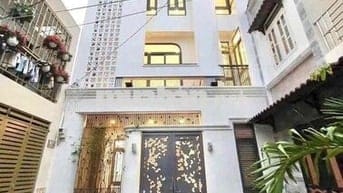 nhà đẹp 3 lầu 4 phòng ngủ 4wc, hẻm 704 Hương Lộ 2. BTĐ A Bình Tân