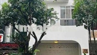 Cho Thuê Văn Phòng Nội Khu Hưng Gia 3, PMH 6x18,5M
