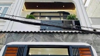 Bán gấp nhà Nguyễn Trọng Tuyển-Phú Nhuận 2Tỷ560 DT 60m2 đường xe hơi