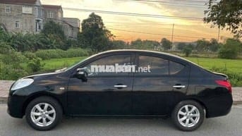 Nissan sunny đời 2015 số tự động