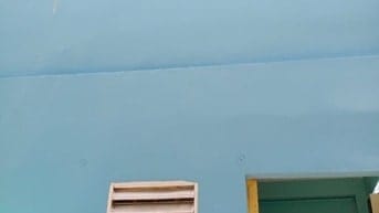 Cho thuê nhà nhỏ 2x4m có lầu, gần chợ Phạm Văn Hai, Tân Bình