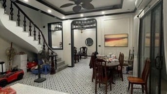 Bán nhà Trích Sài 90m2, 2 mặt ngõ thông, 10m ra Hồ Tây, kinh doanh