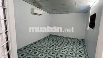 Phòng trọ trên đường Hoàng Diệu kế cầu Khánh Hội và quận 1