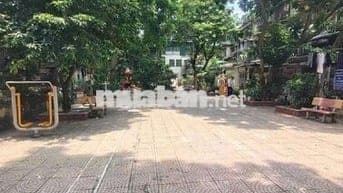 Cho thuê nhà cấp 4, 2 mặt ngõ, ô tô đỗ cửa, làm VP, cửa hàng kd,