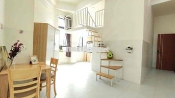 Cho thuê Căn Duplex/ cửa sổ thoáng khu Bàu Cát gần đại học Văn Hiến