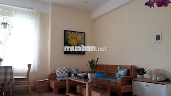 Cho thuê căn hộ sạch đẹp 60m2, căn góc, 2 phòng ngủ, chung cư Xuân Phú