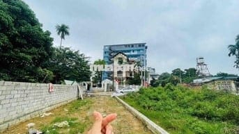 Đất dân cắt bán 136m thôn 2 Tân Xã trục chính full thổ cư vuông đẹp