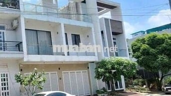 🏠 CHÍNH CHỦ CẦN BÁN GẤP NHÀ SAU LƯNG BẾN XE BÌNH DƯƠNG