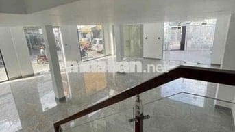 Cho thuê nhà Góc Mặt Tiền Trịnh Đình Trọng, Tân Phú, 10x17m nhỉnh 4x