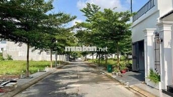CẦN BÁN 1 LÔ NẰM TRONG KDC CÁCH NGÃ TƯ BẾN CÁ 600M