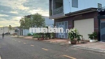 BÁN ĐẤT KHU ĐẤU GIÁ TÂN PHONG LK4 @MẶT TIỀN ĐƯỜNG HỮU CHÍNH . Giá bán: