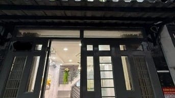 Bán gấp nhà Phan Xích Long, phường 2, Phú Nhuận 50m2 sẵn SHR sang tên 