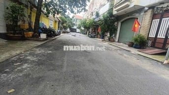 Hẻm 12m tô hiến Thành. Q10. DT: 5,5x18m. CN:104m 4 tầng. Giá 17 tỷ
