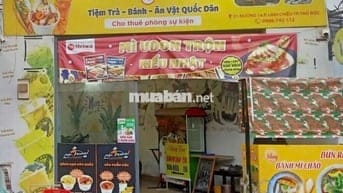 Sang quán trà sữa + ăn sáng ngay cổng đại học Ngân Hàng (Thủ Đức).