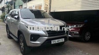 Toyota Fortuner 2022 2.4 4x2 MT - 90000 km