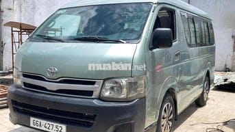 Toyota Hiace 2011 - 123 km