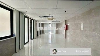 Văn phòng 65m2 ở Vạn Phúc, xuất VAT, PCCC, hầm xe có bảo vệ. Giá 10 tr