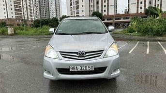 Toyota Innova 2009 G - 25000 km