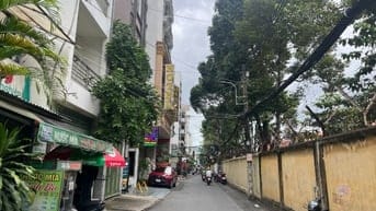 Bán nhà HXH 252 Cao Thắng, phường 12, quận 10