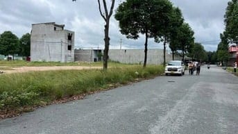Tài chính có sẵn 500triệu là mua được ngay lô đất này ngay DT:150m2