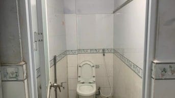 Cho thuê nhà nguyên căn 1 trệt 1 lửng 40m² – sạch đẹp, thoáng mát.