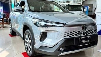 Toyota Cross 1.8V giá cực tốt - xe giao ngay