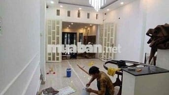 NHÀ 2 PHÒNG SÁT TRƯỜNG HỌC TIỆN KINH DOANH