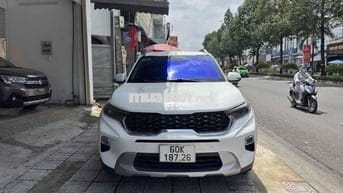 Kia Seltos 2022 Premium 1.4 AT - 47000 km
