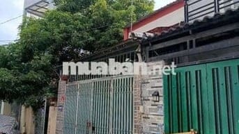 Giảm giá bán nhanh nhà 60m2(4x15m) đường lớn xe tải Huỳnh Thị Hai, 3tỉ
