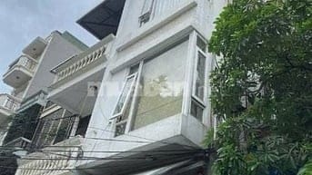 Cần bán gấp nhà mặt phố Lê Thanh Nghị, 52 m2, mặt tiền 3,5m, 5 tầng